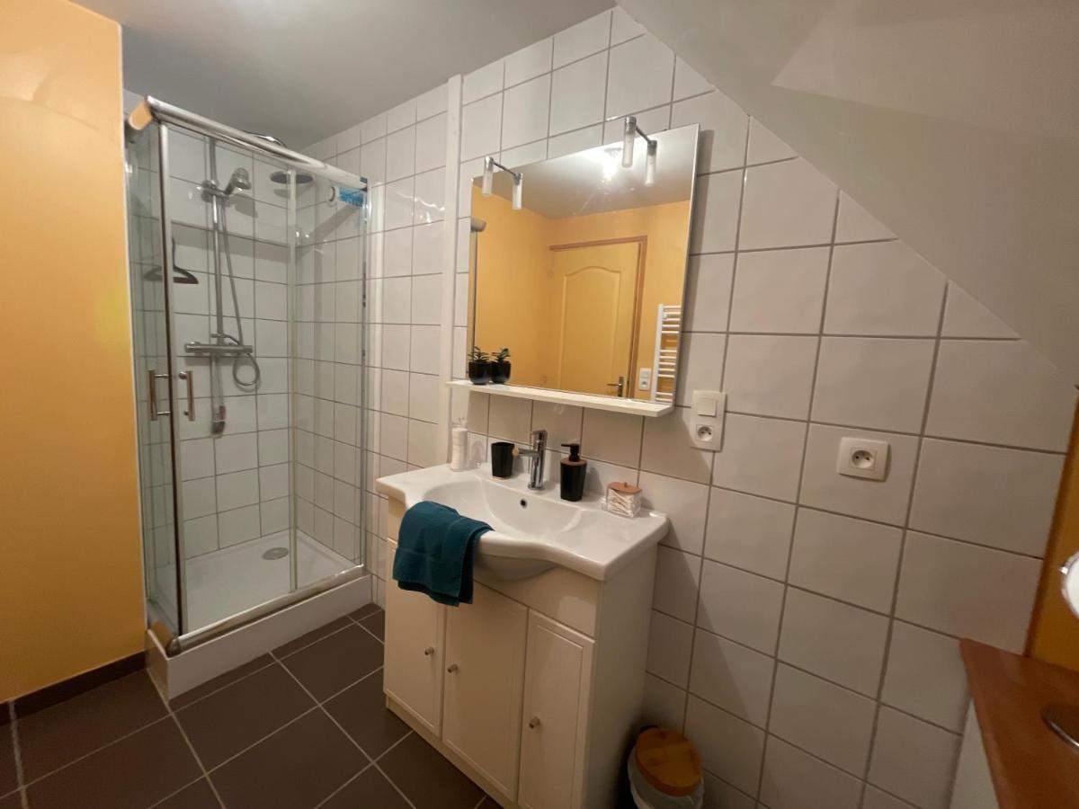 Appart' Prive A Issoudun : Confort Et Style Eksteriør bilde